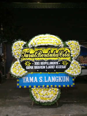 Papan Bunga Duka di Bakunase Dua